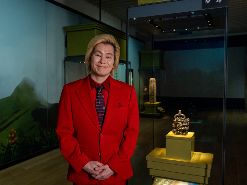 CREVIA マチュピチュ展 公式ナビゲーター カズレーザーさん